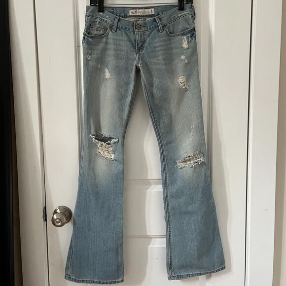 Vintage Y2K Low Rise Light Wash Distressed Cali Flare Jeans from Hollister 1R - Picture 2 of 8